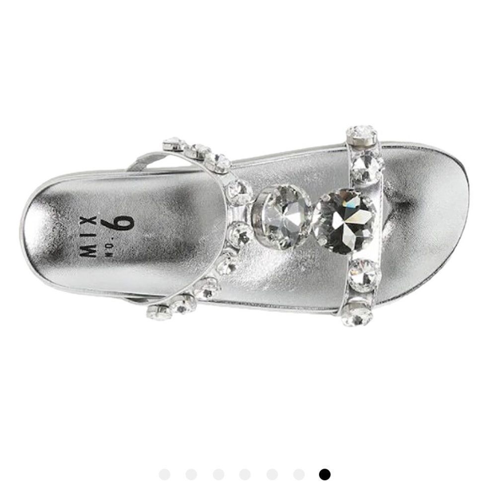 NWT Mix no 6 Sandals, studded, Silver, size 6, comfortable and stylish